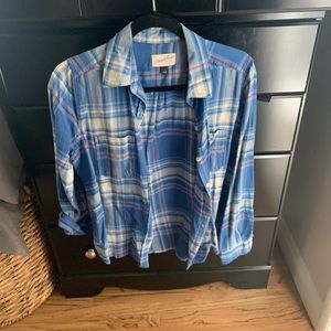 Universal thread plaid top
